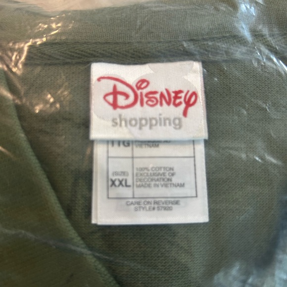 New! Disney polo shirt with Mickey on the chest - Picture 2 of 3